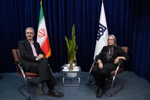 دکتر مینو محرز: ایران امروز شبکه‌ای منسجم و رایگان برای تشخیص و درمان HIV/ایدز دارد