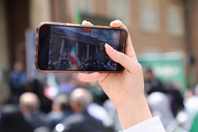 تجمع اعتراضی دانشگاهیان و کادر سلامت در محکومیت حملات امریکا و رژیم صهیونی به مراکز بهداشتی، آموزشی، تحقیقاتی و دارویی 