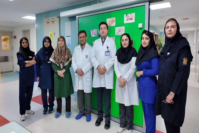 بازدید معاون توسعه دانشگاه علوم پزشکی تهران از بخش درمان ناباروری و لقاح آزمایشگاهی (IVF) مجتمع بیمارستانی یاس
